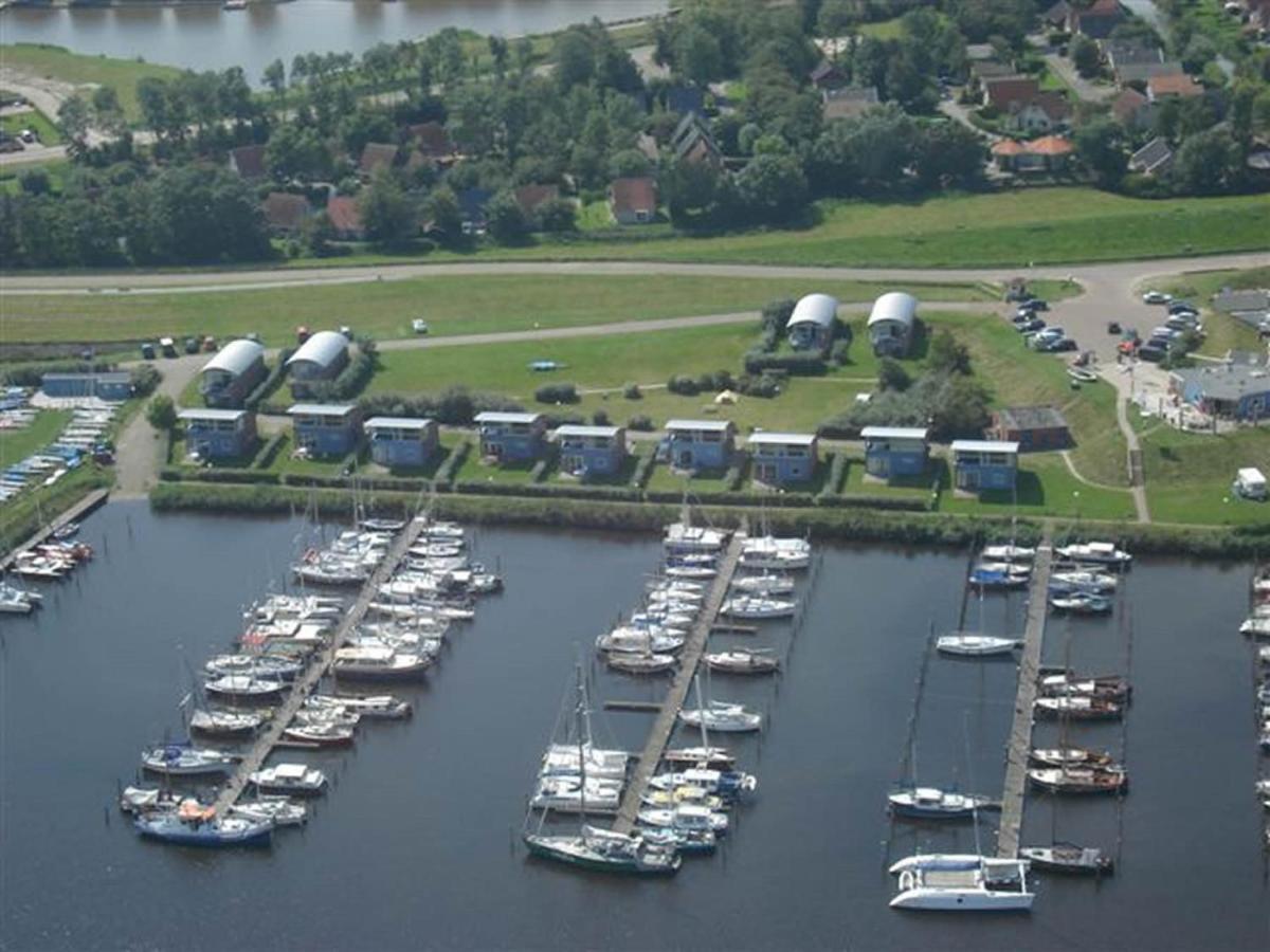 6 Pers. Waterfront Home Seeblick, Equipped Stilt House On The Water Anjum Exterior foto